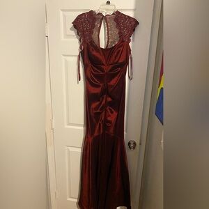 ESCAPE Mermaid Maroon Dress, Size 10